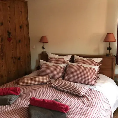 Les Authentics - Le Domaine D'autrefois & *