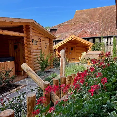 Les Authentics - Le Domaine D'autrefois & Holiday home *